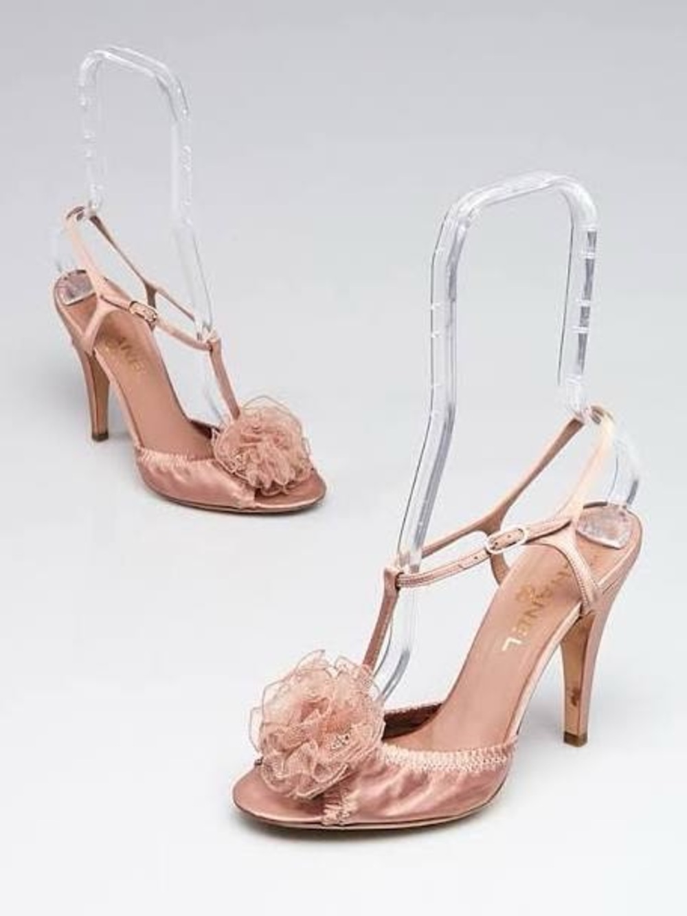 CHANEL Blush Pink Satin Slingback Heels with Rosette Detail